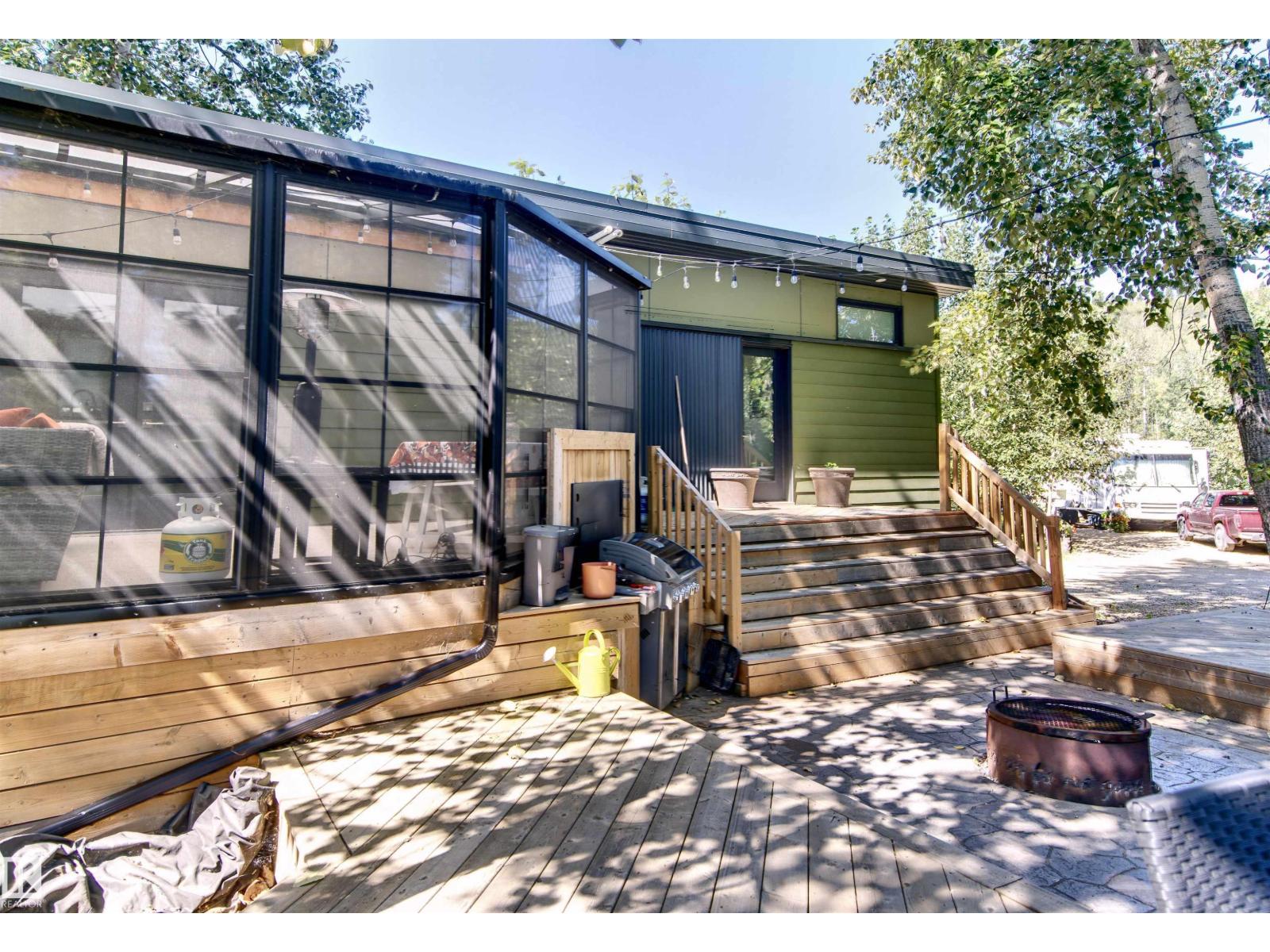 #16 51010 Range Road 264