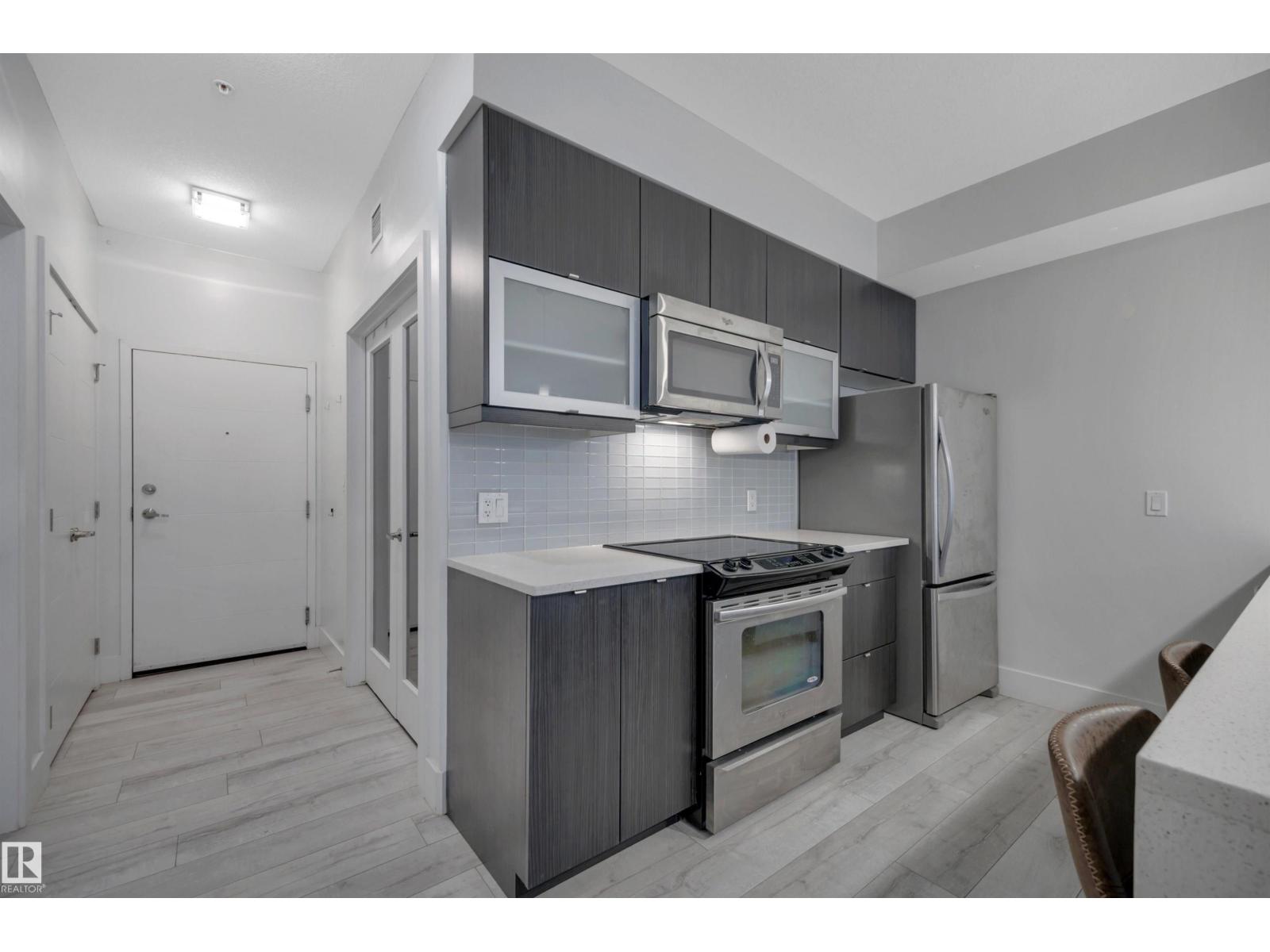 #105 10030 83 Av Nw Property Photo 9