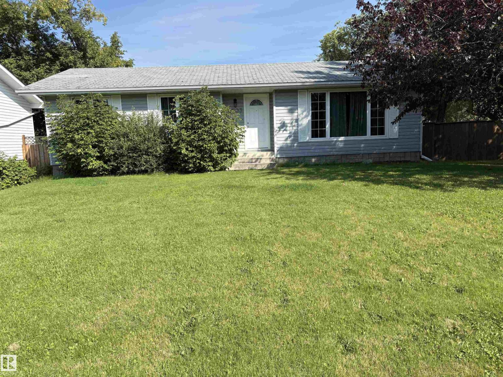 4703 59 ST Property Photo 1