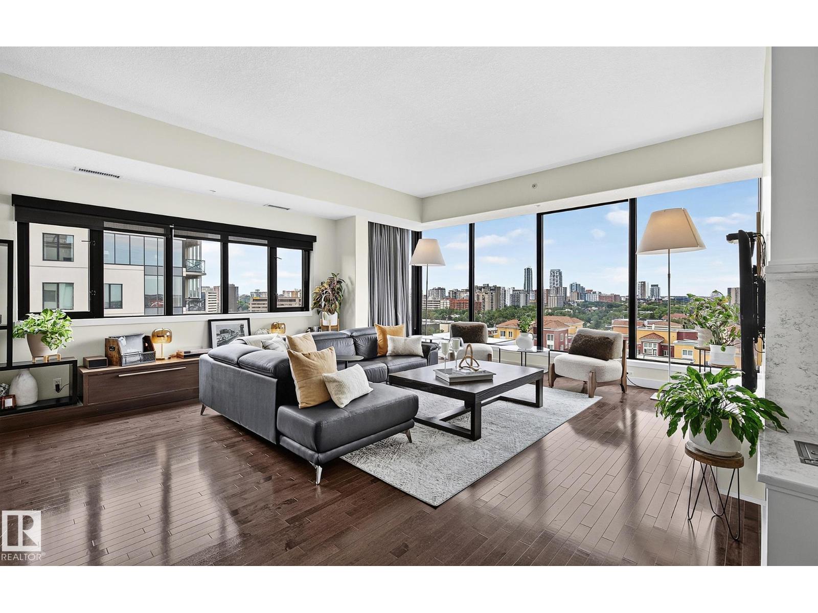 #1102 10319 111 ST NW