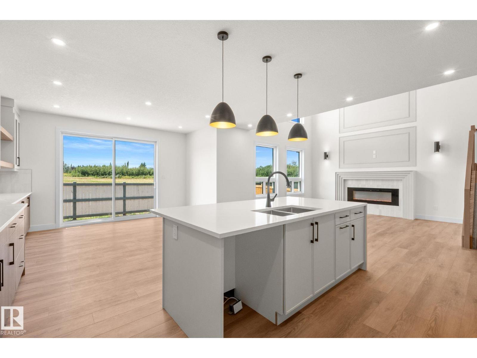 11 Arthur Wy Property Photo 10
