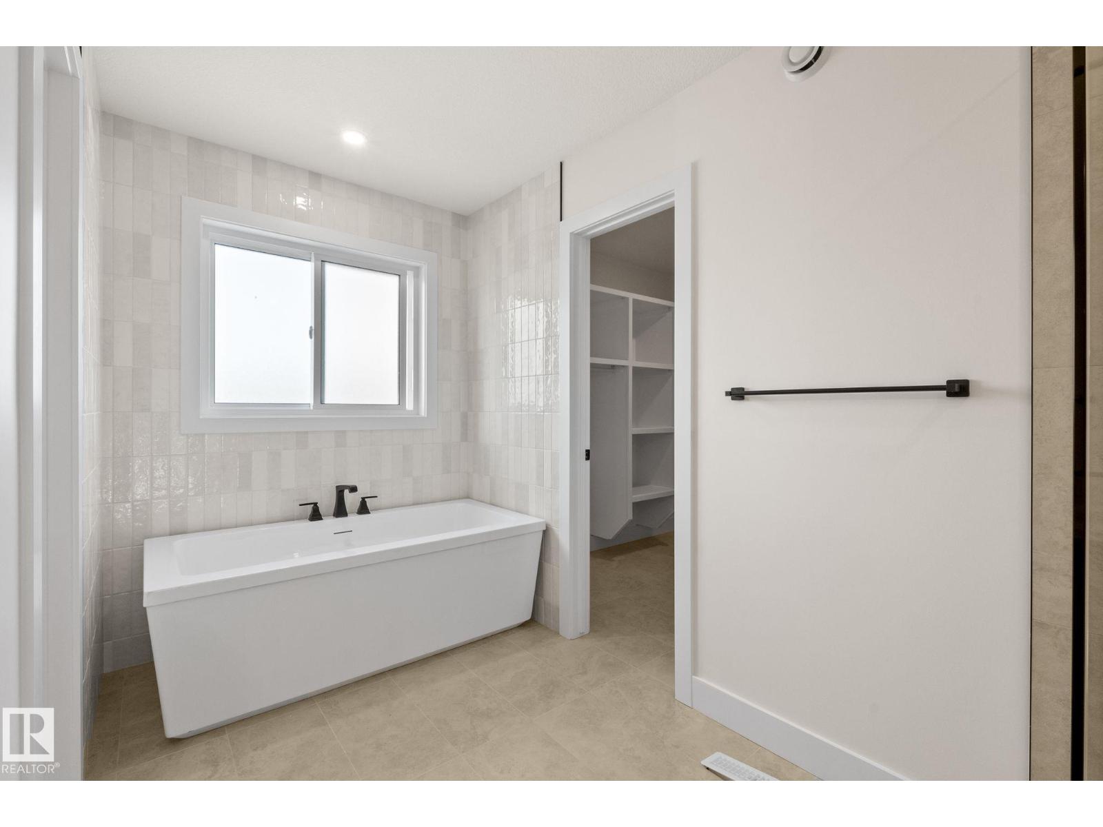 11 Arthur Wy Property Photo 25