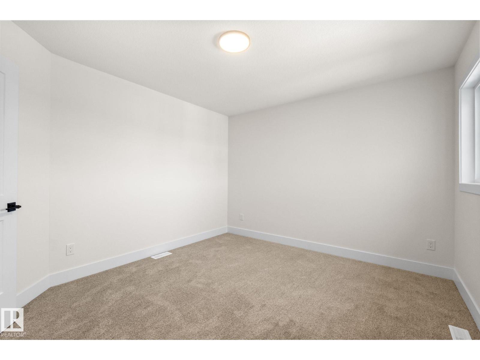 11 Arthur Wy Property Photo 28
