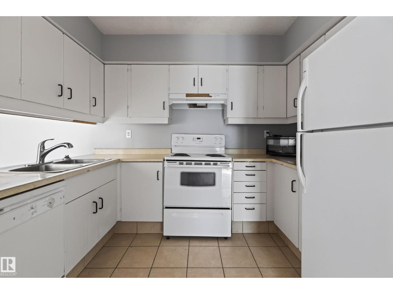 #304 24 Alpine Pl Property Photo 18