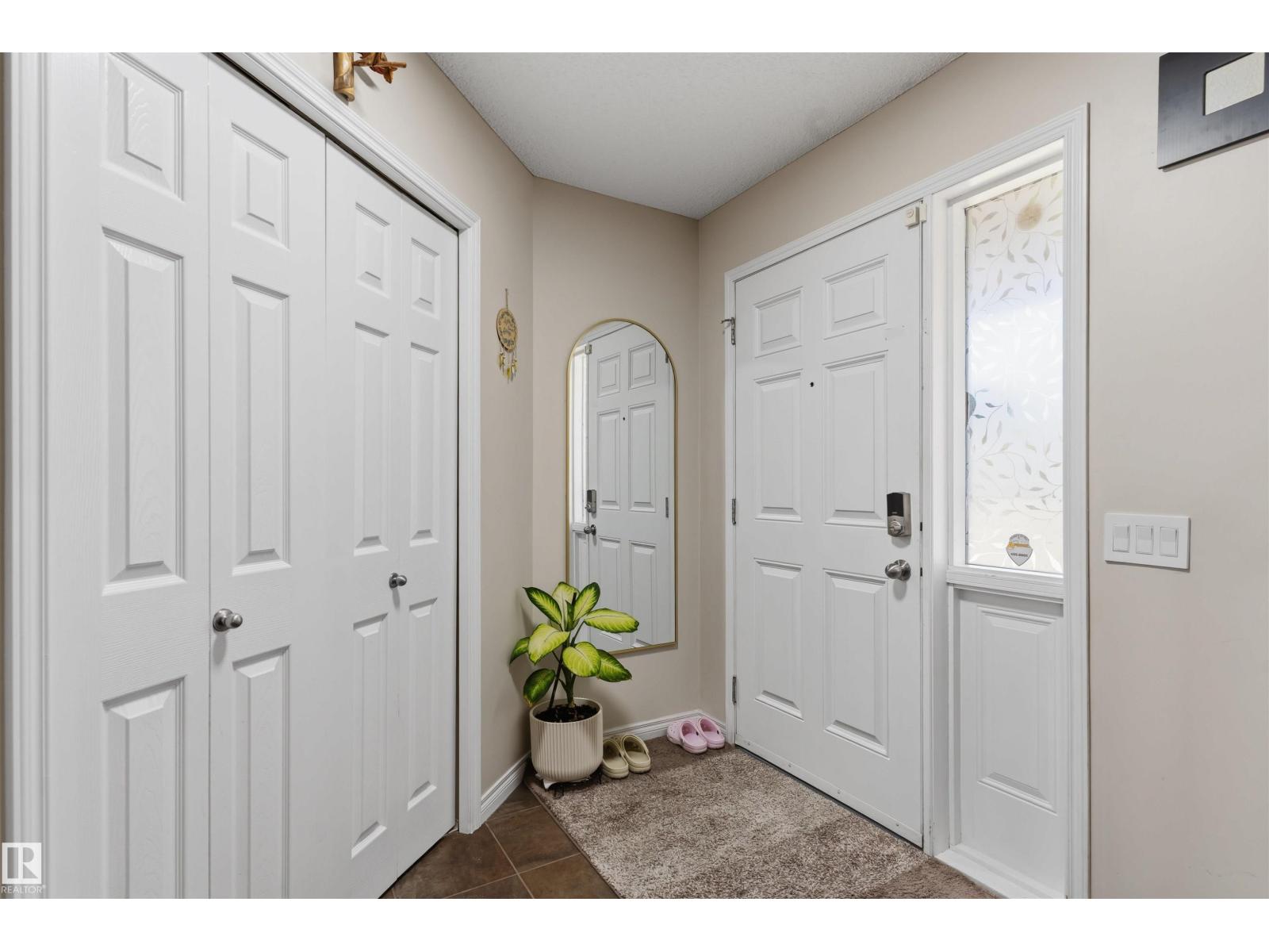 3760 12 St Nw Property Photo 6