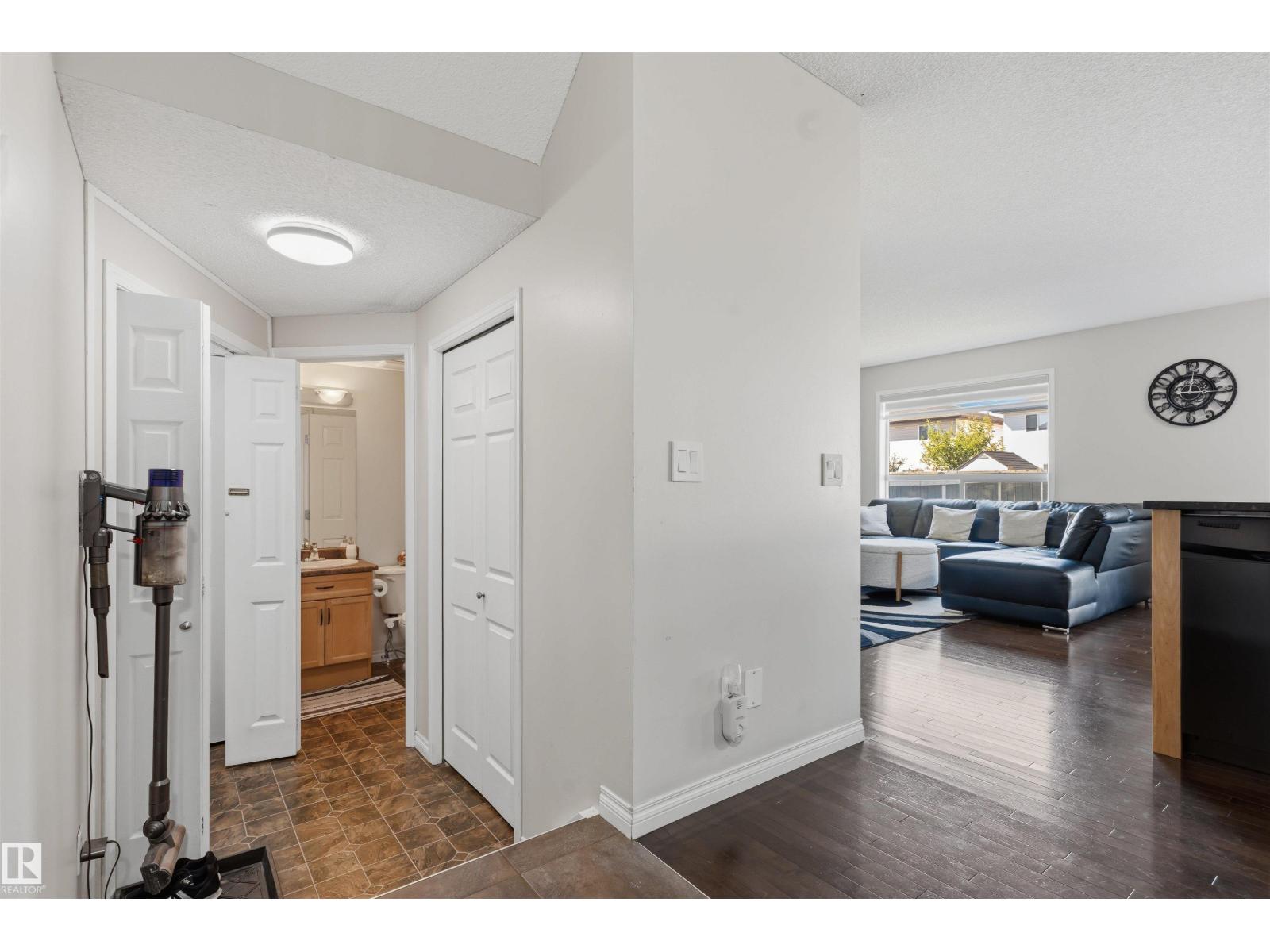 3760 12 St Nw Property Photo 8