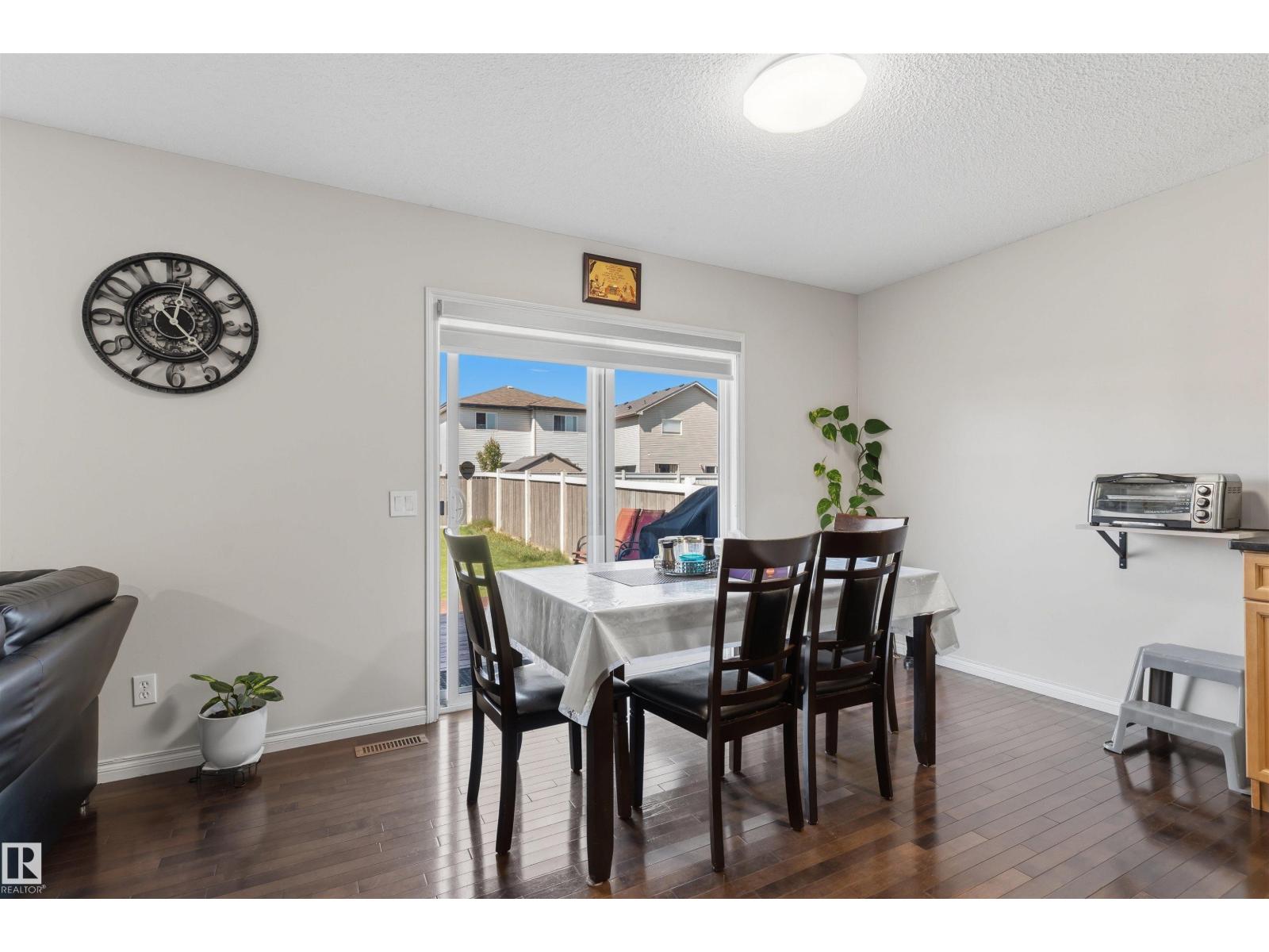 3760 12 St Nw Property Photo 14