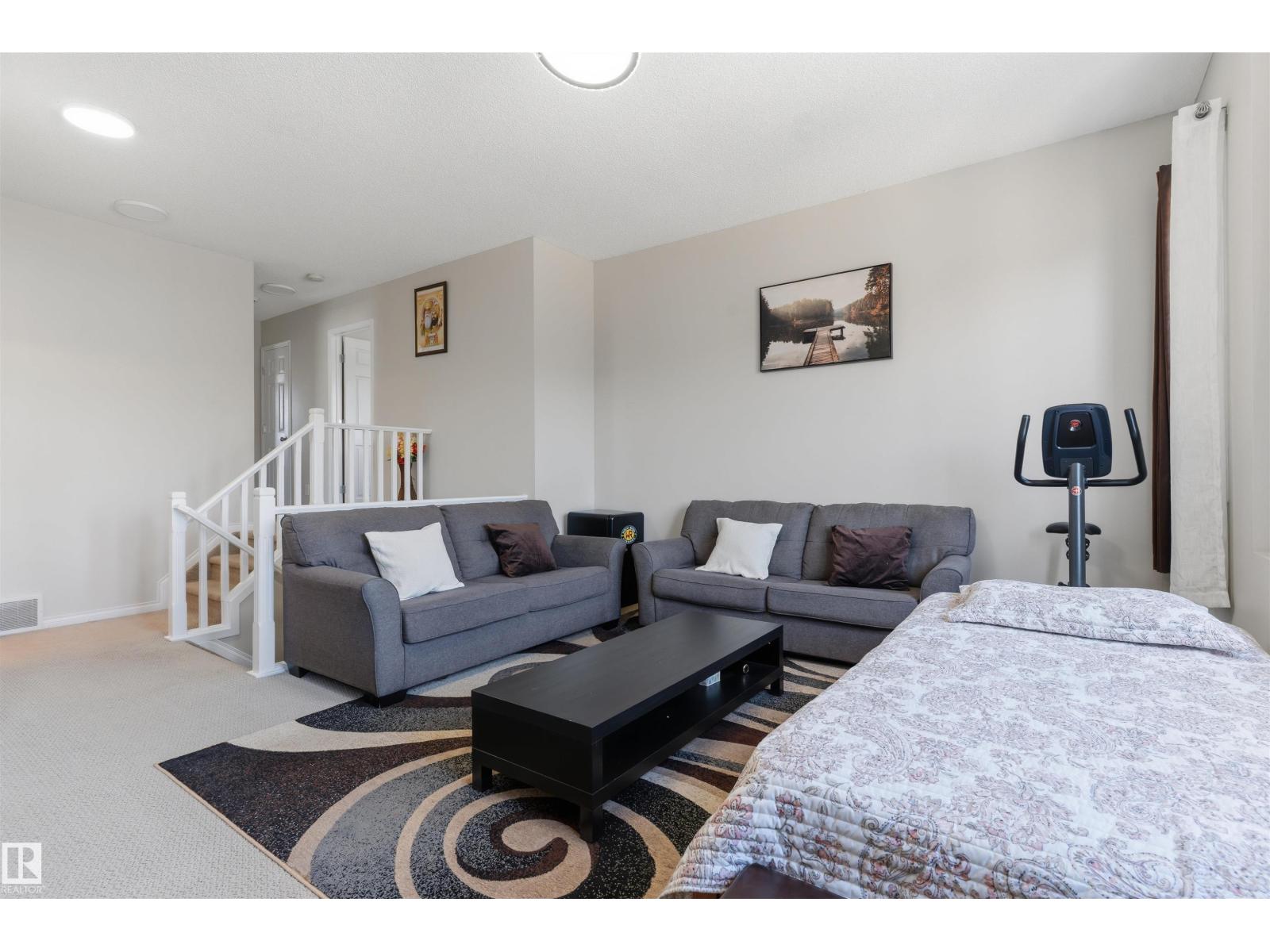 3760 12 St Nw Property Photo 18