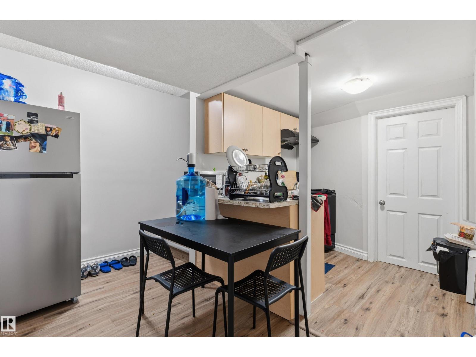 3760 12 St Nw Property Photo 33
