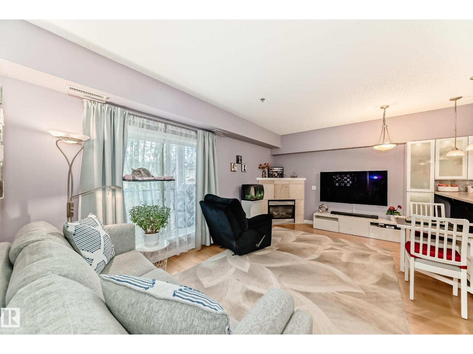 #211 9750 94 St Nw Property Photo 15