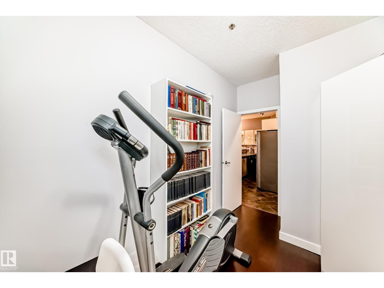 #211 9750 94 St Nw Property Photo 30