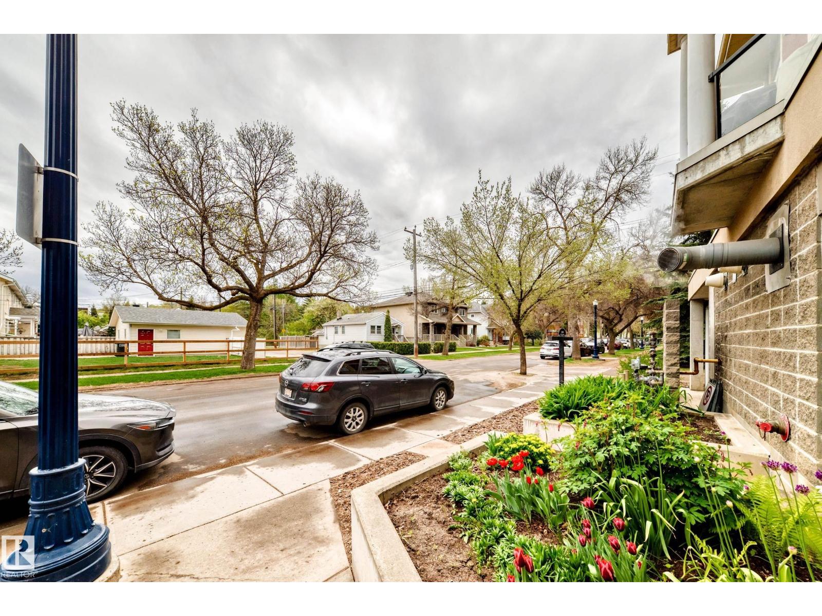 #211 9750 94 St Nw Property Photo 43