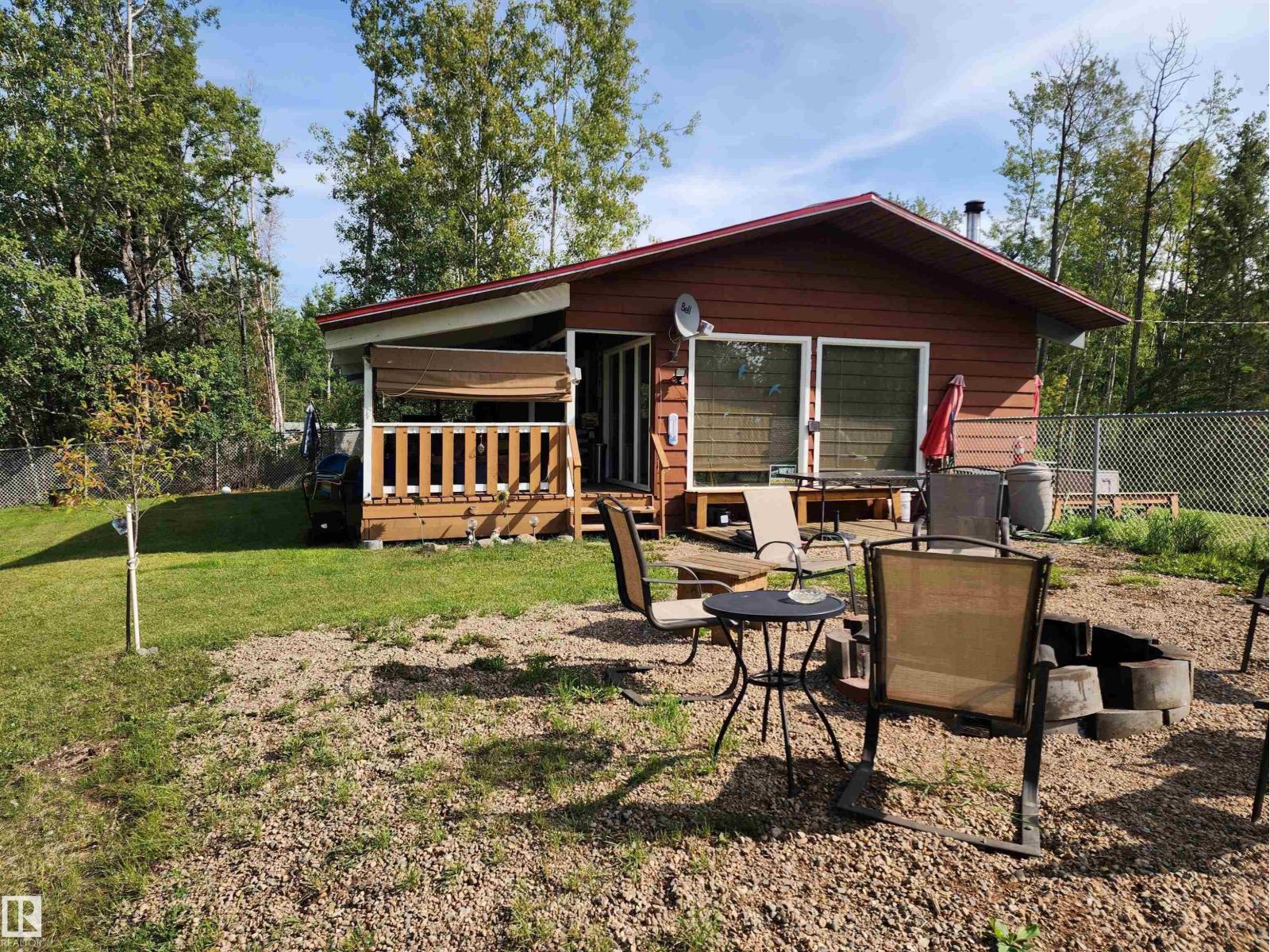 123 60032 Scndry 867 Property Photo 3