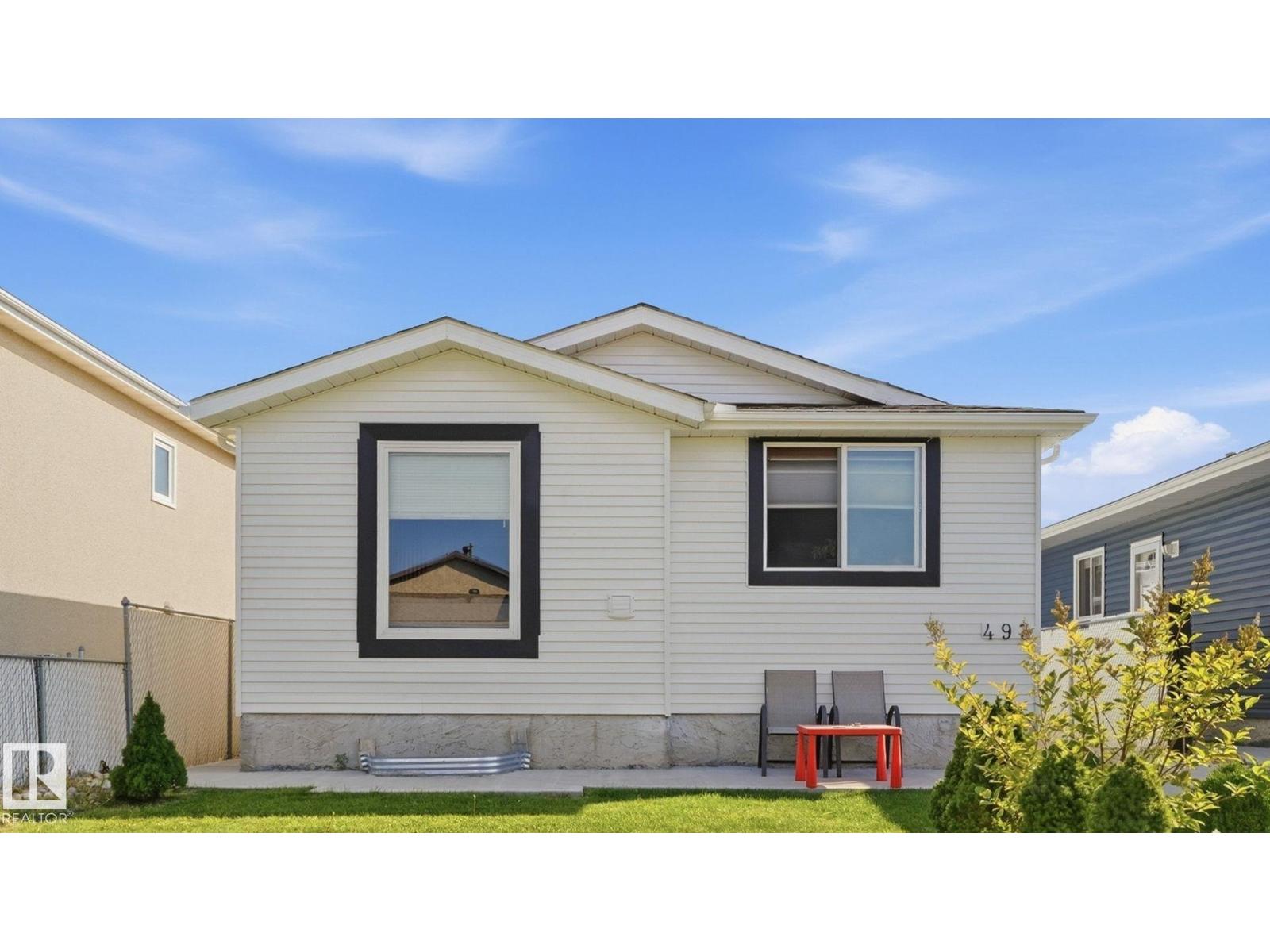 493 KIRKNESS RD NW