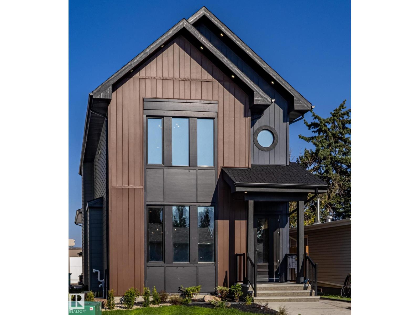 5139 123 ST NW Property Photo 1