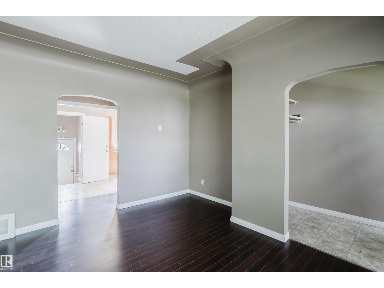 12811 117 Av Nw Property Photo 4