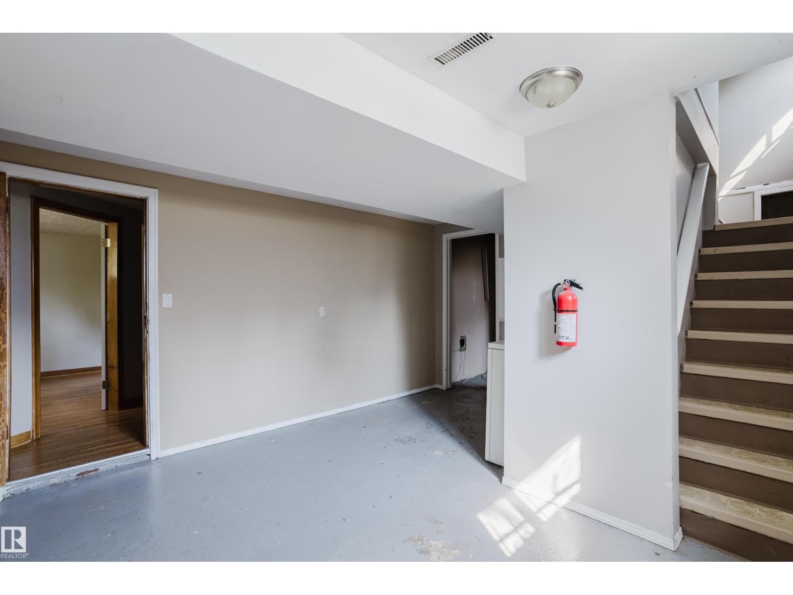 12811 117 Av Nw Property Photo 24