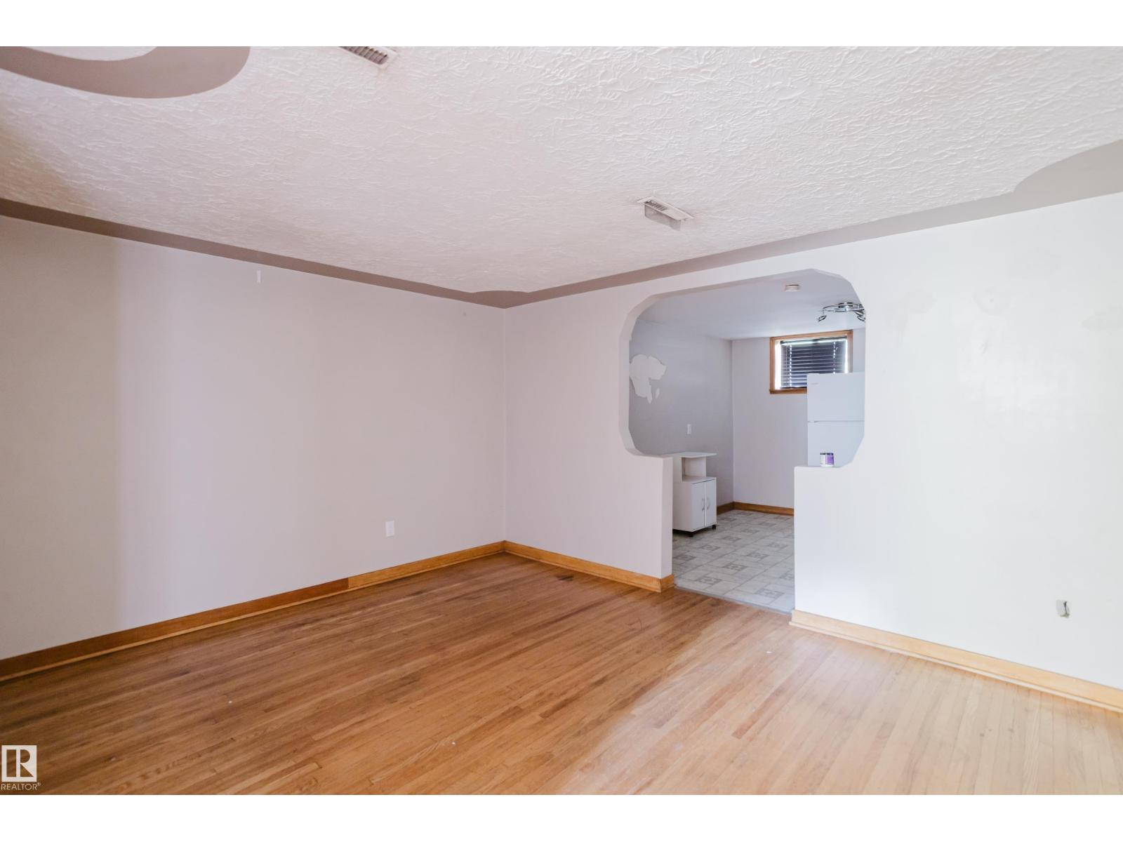 12811 117 Av Nw Property Photo 27