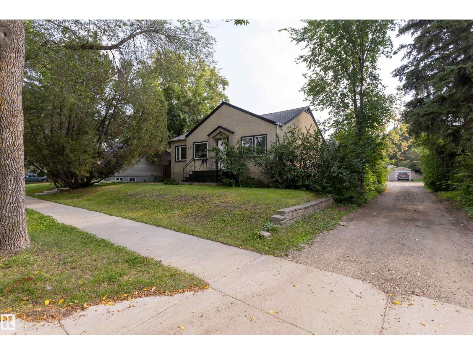 12811 117 Av Nw Property Photo 45