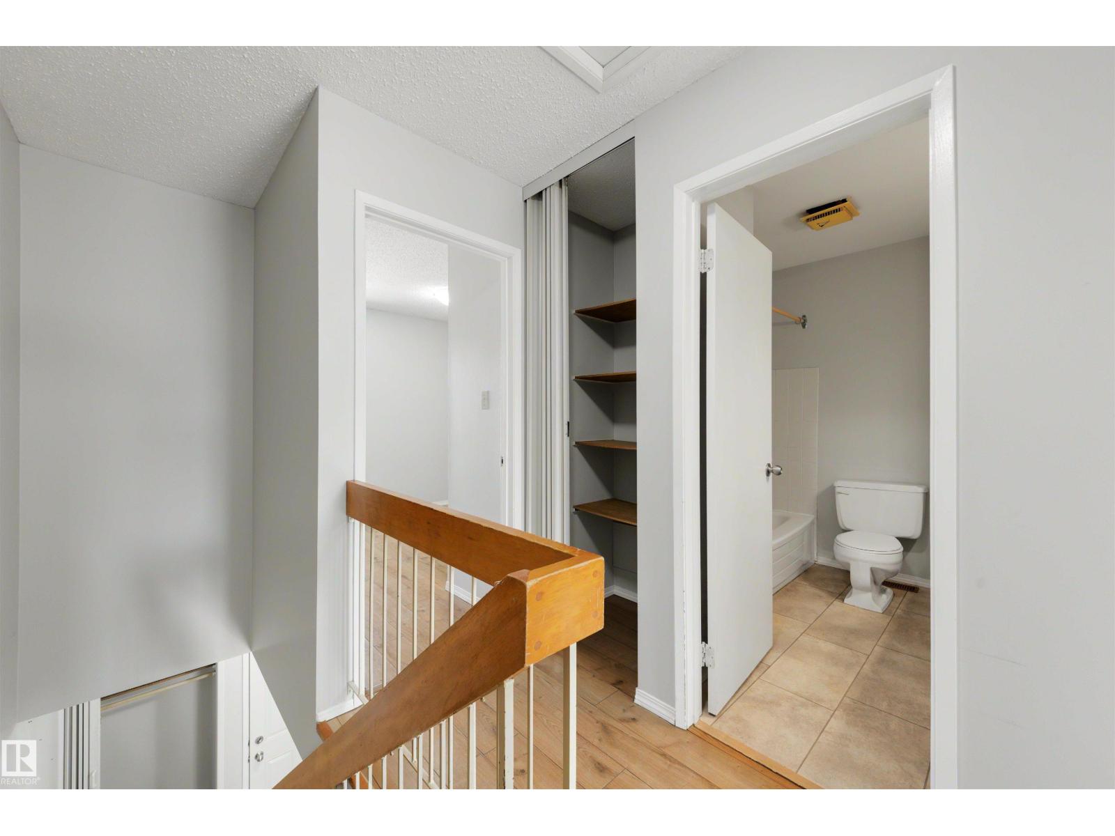 12080 25 Av Nw Property Photo 13