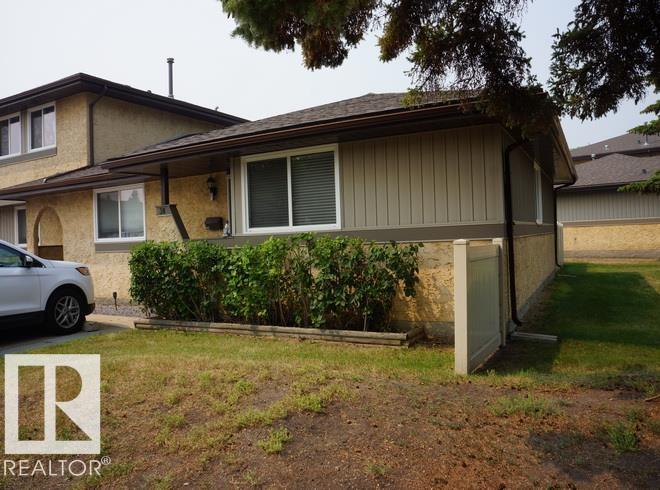 #38 8930 99 Av Property Photo 1