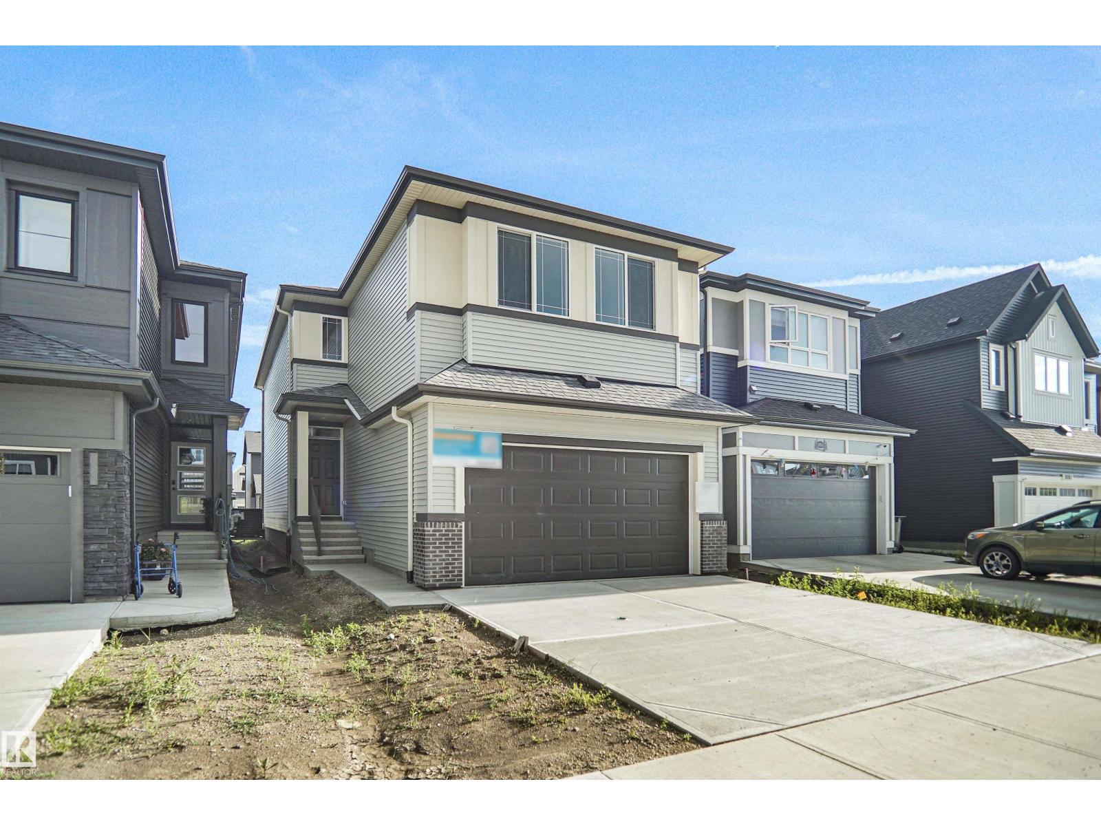 7113 51 Av Property Photo 1