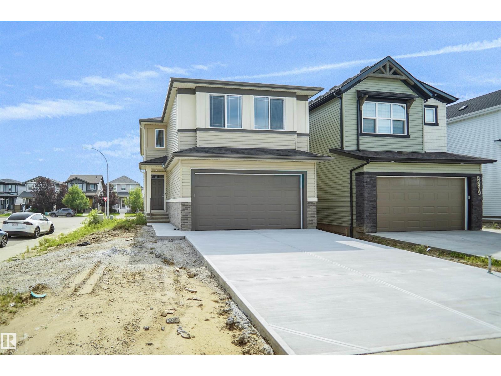 22915 95 AV NW Property Photo 1