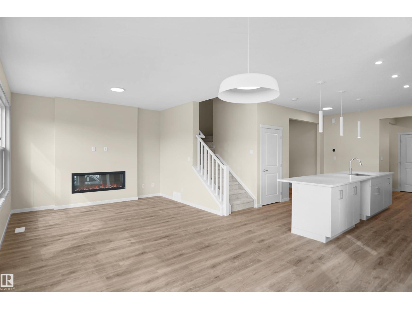 22915 95 Av Nw Property Photo 6