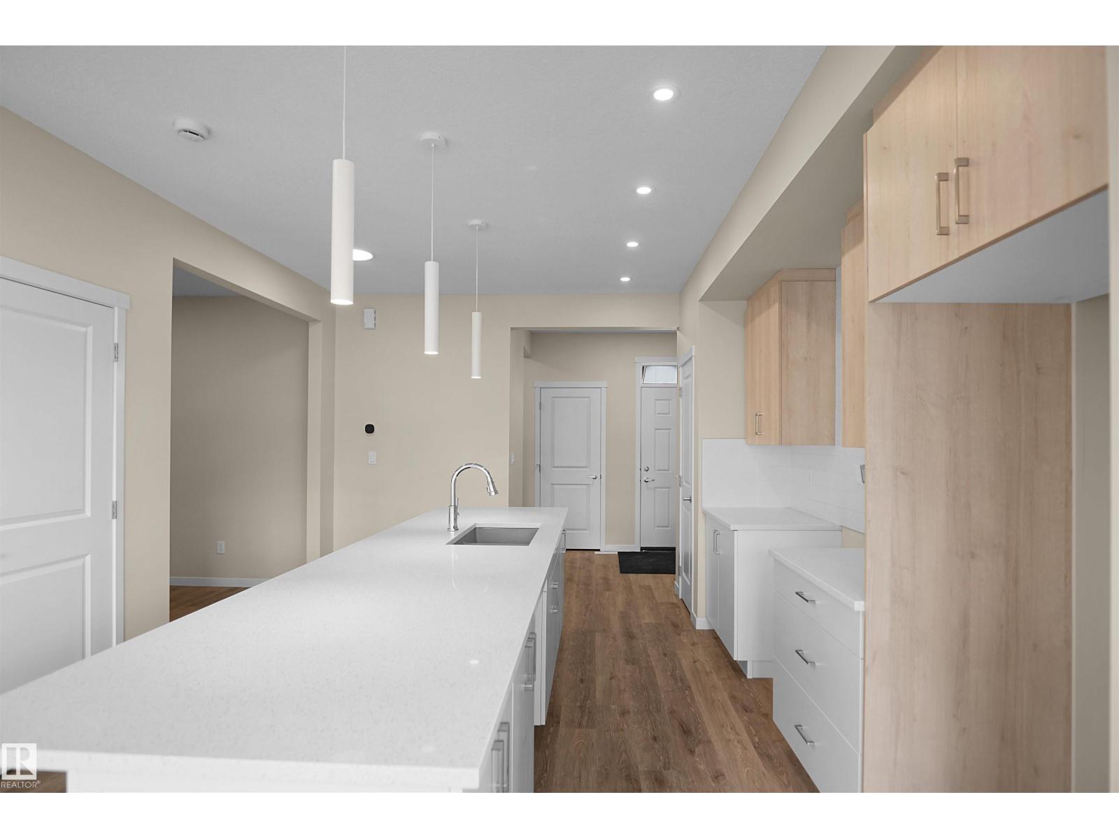 22915 95 Av Nw Property Photo 10