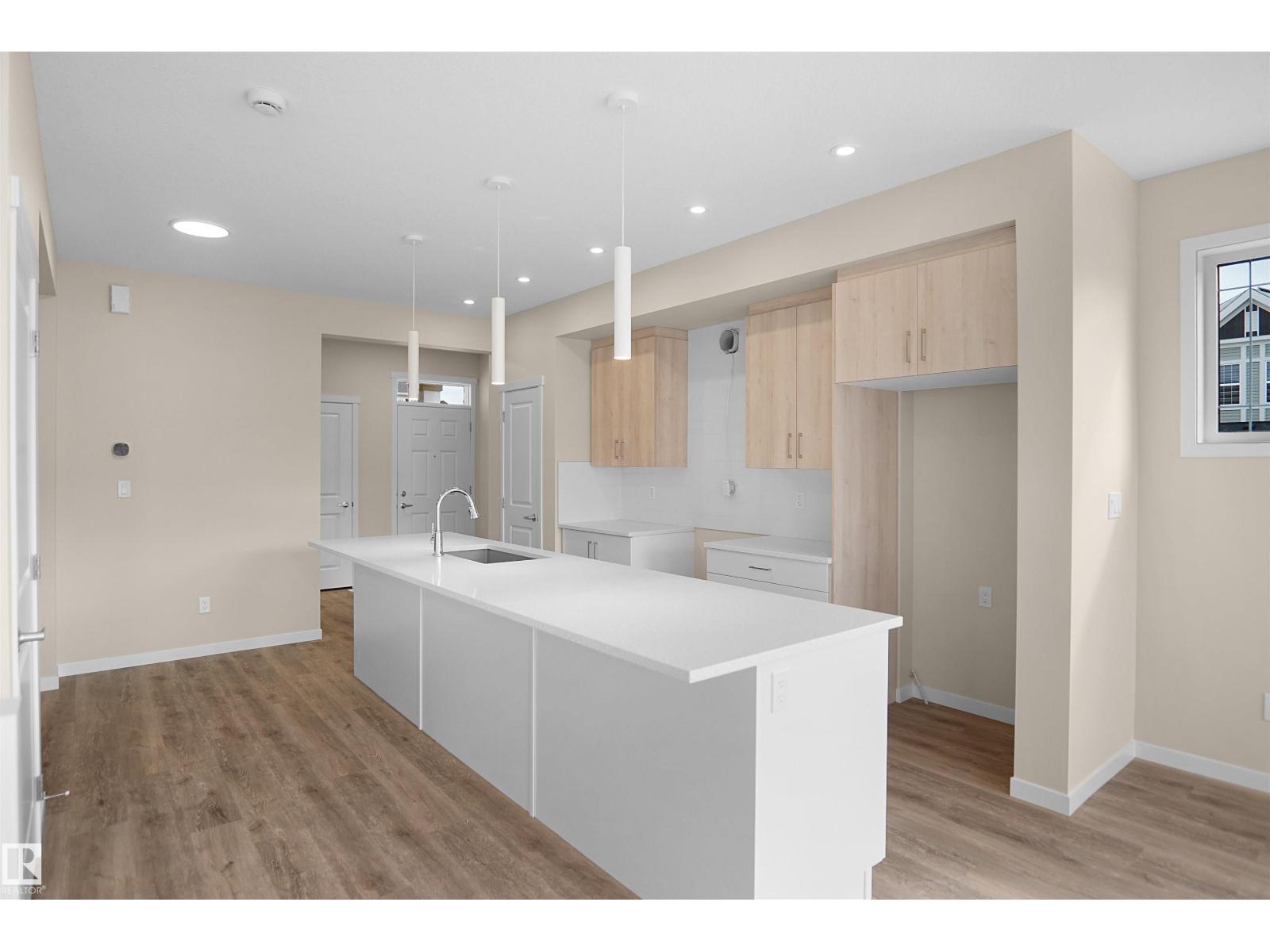 22915 95 Av Nw Property Photo 11