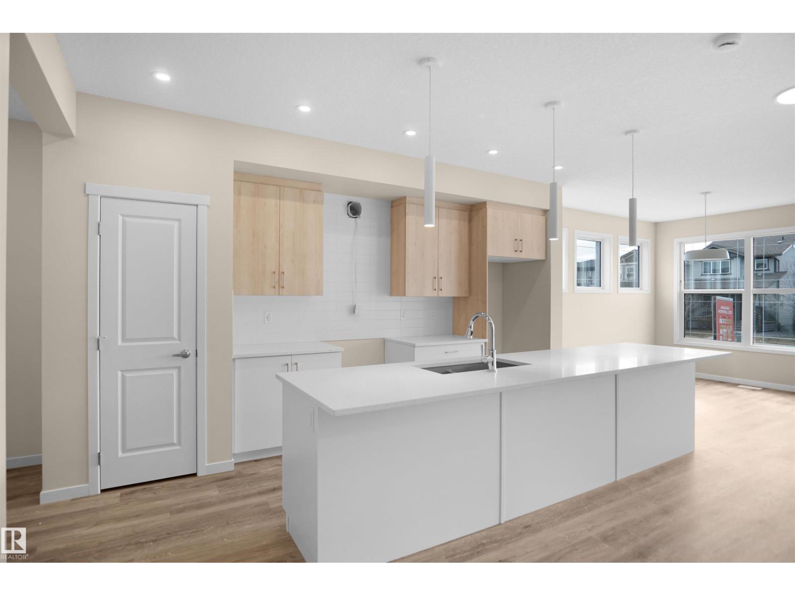 22915 95 Av Nw Property Photo 16