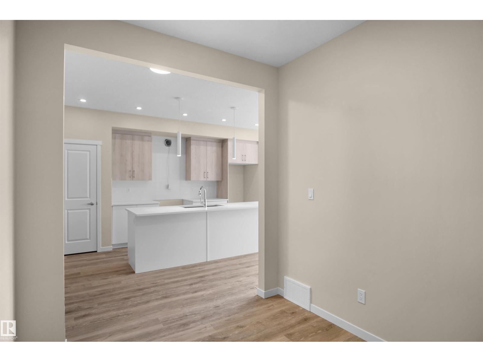 22915 95 Av Nw Property Photo 20