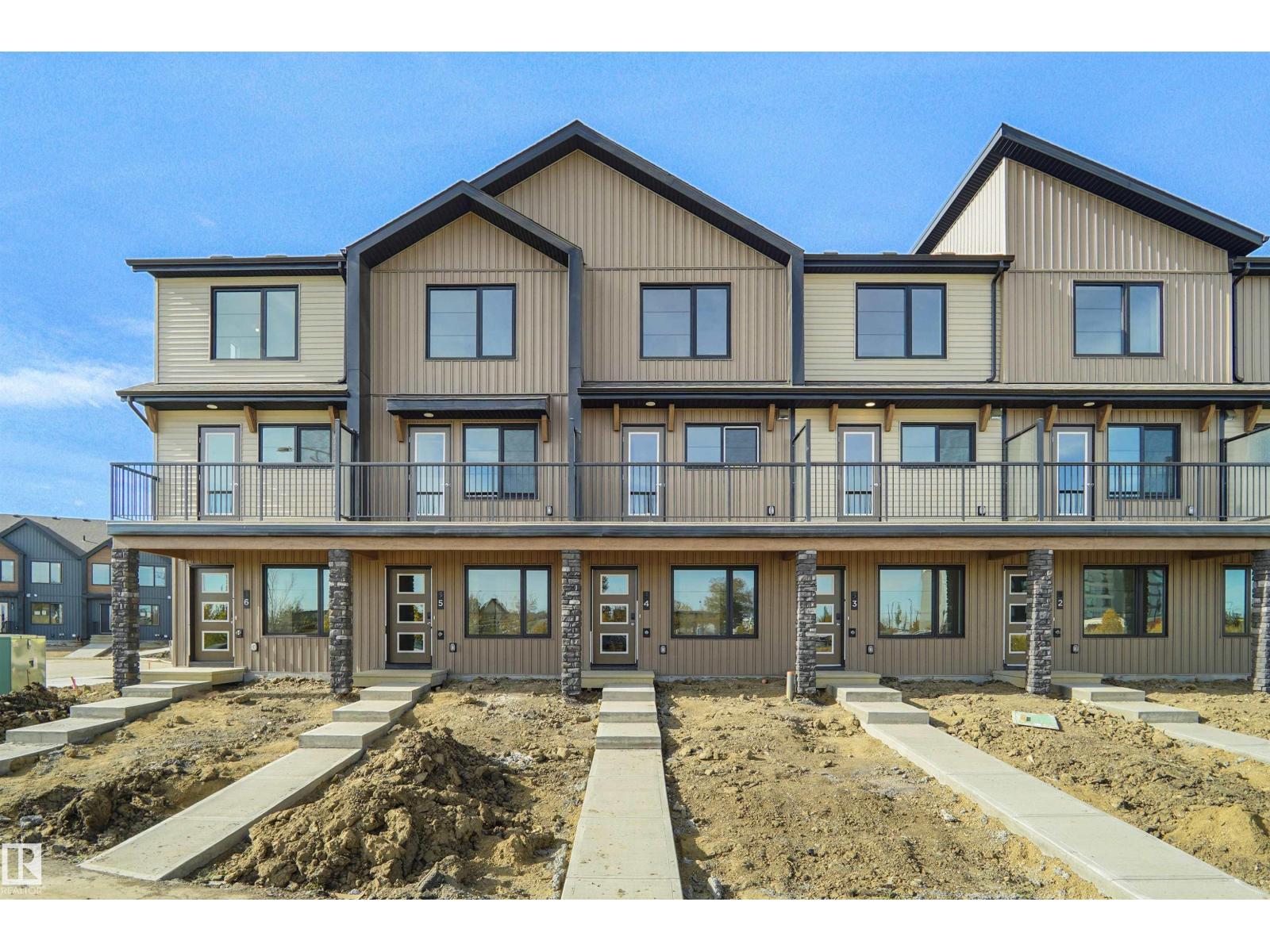 #4 150 Cashman Cr Sw Property Photo 1