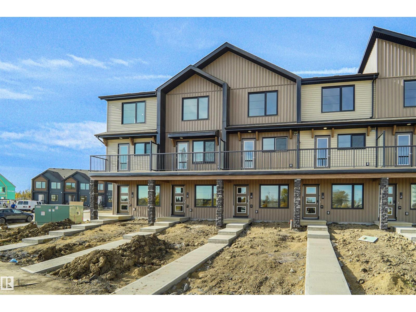 #4 150 Cashman Cr Sw Property Photo 2