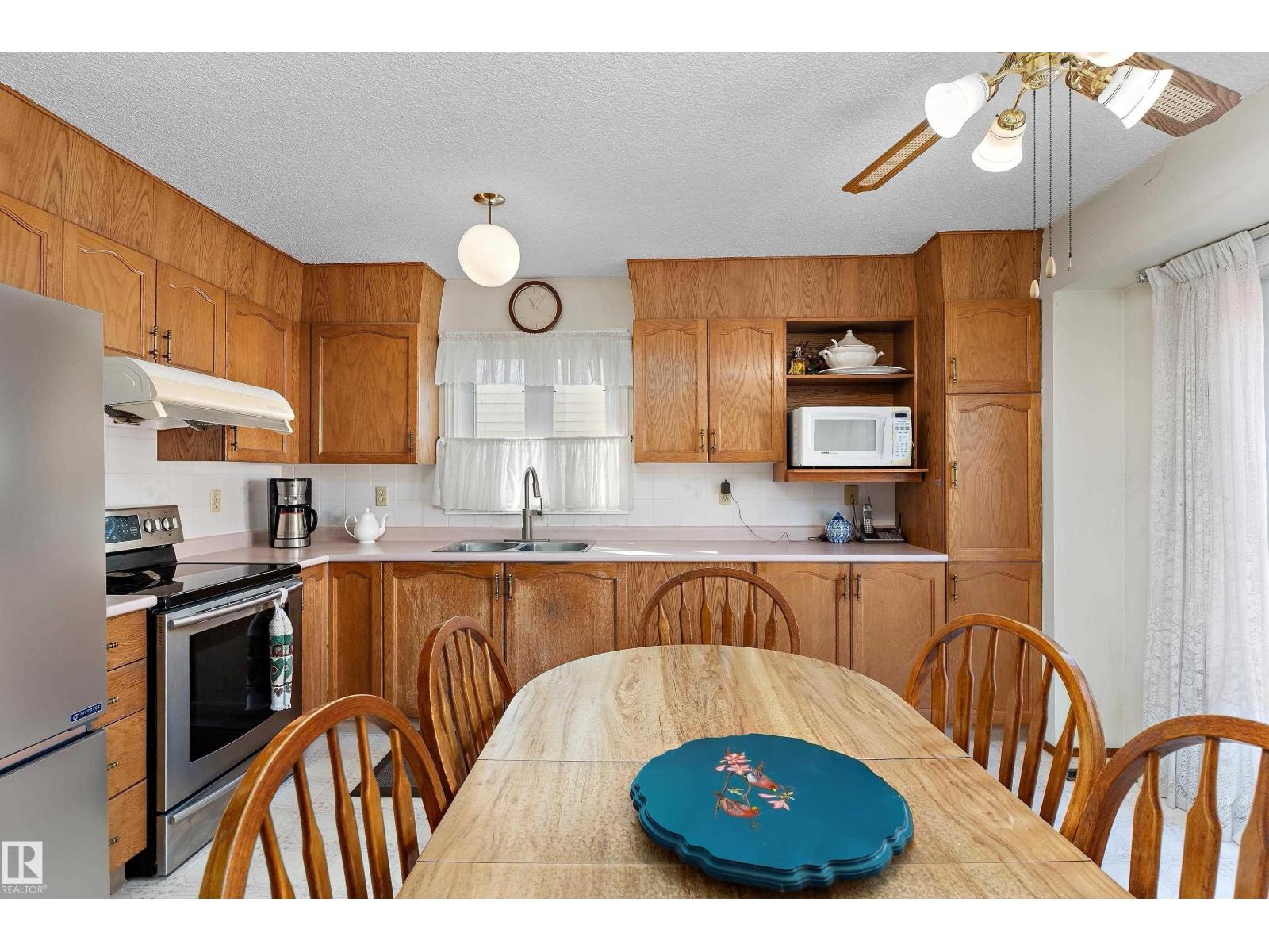 17724 94 St Nw Property Photo 11