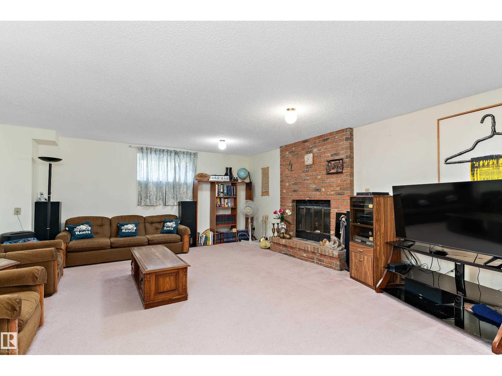17724 94 St Nw Property Photo 15