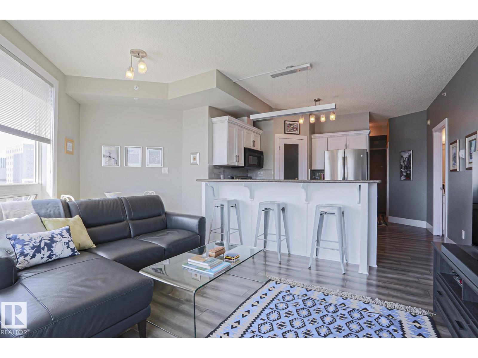 #1004 10504 99 Av Nw Property Photo 6
