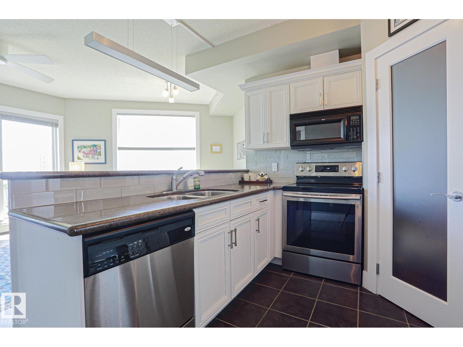#1004 10504 99 Av Nw Property Photo 8