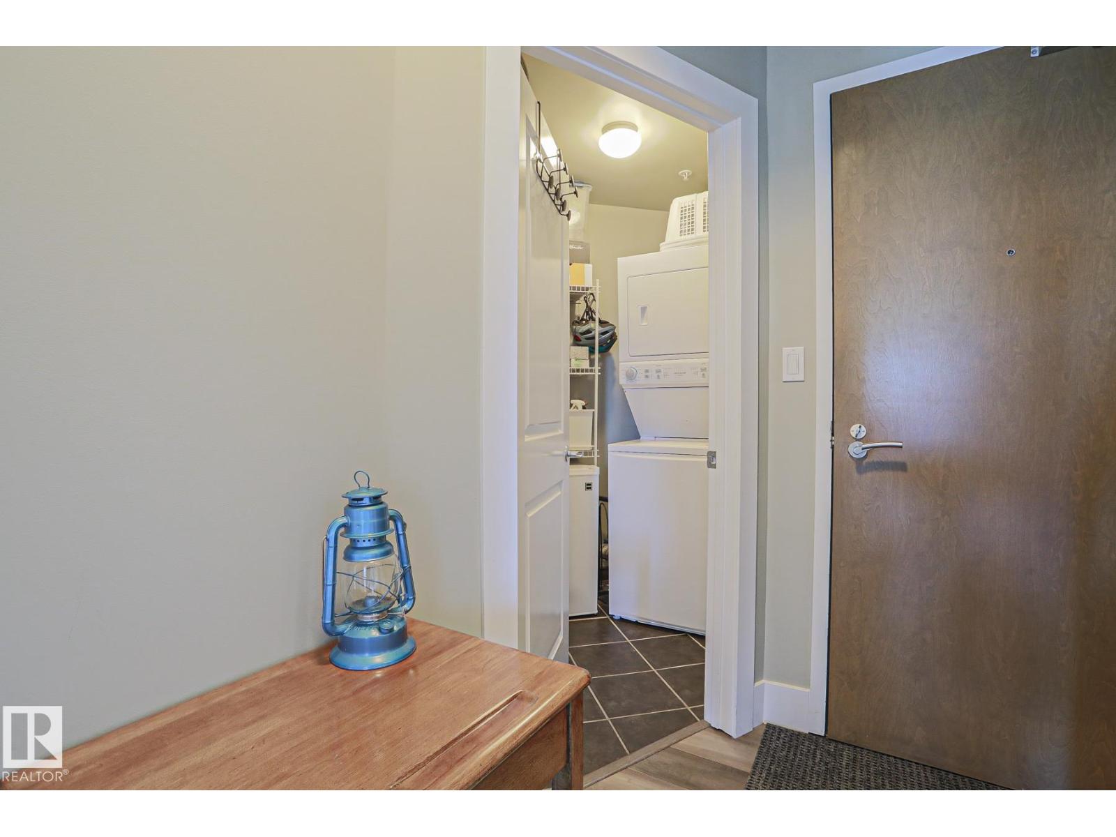 #1004 10504 99 Av Nw Property Photo 25