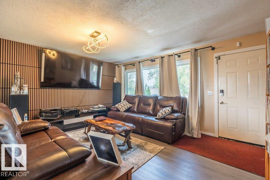 4012 55 St Property Photo 10