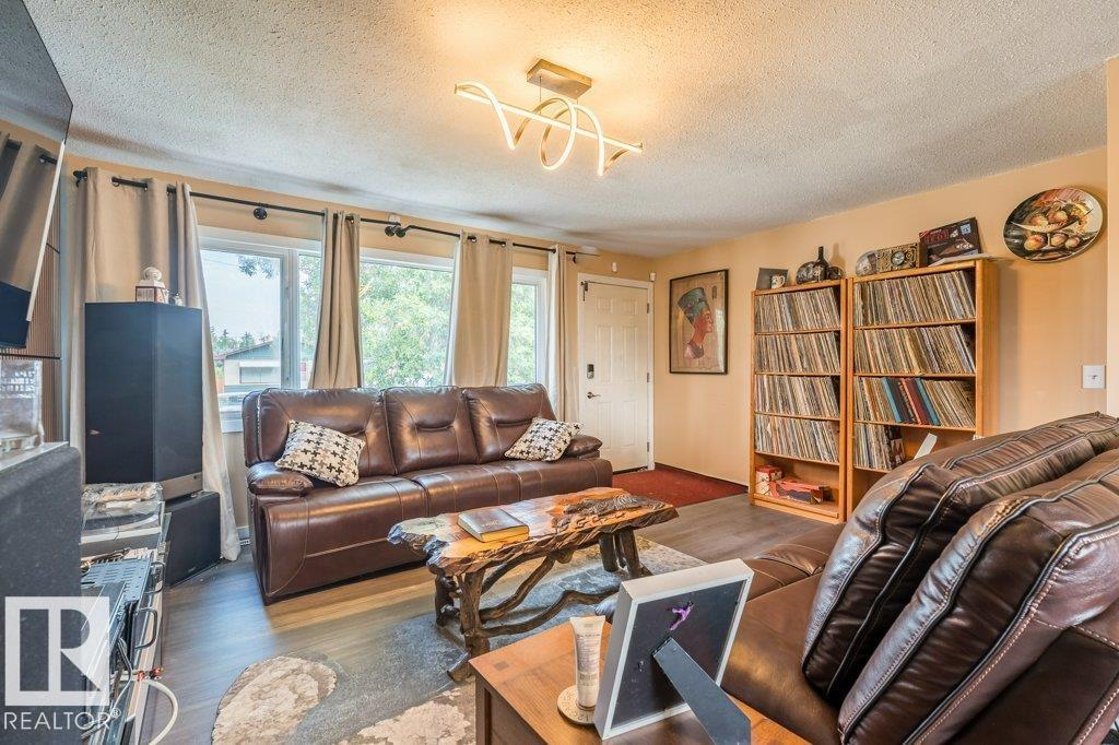 4012 55 St Property Photo 12