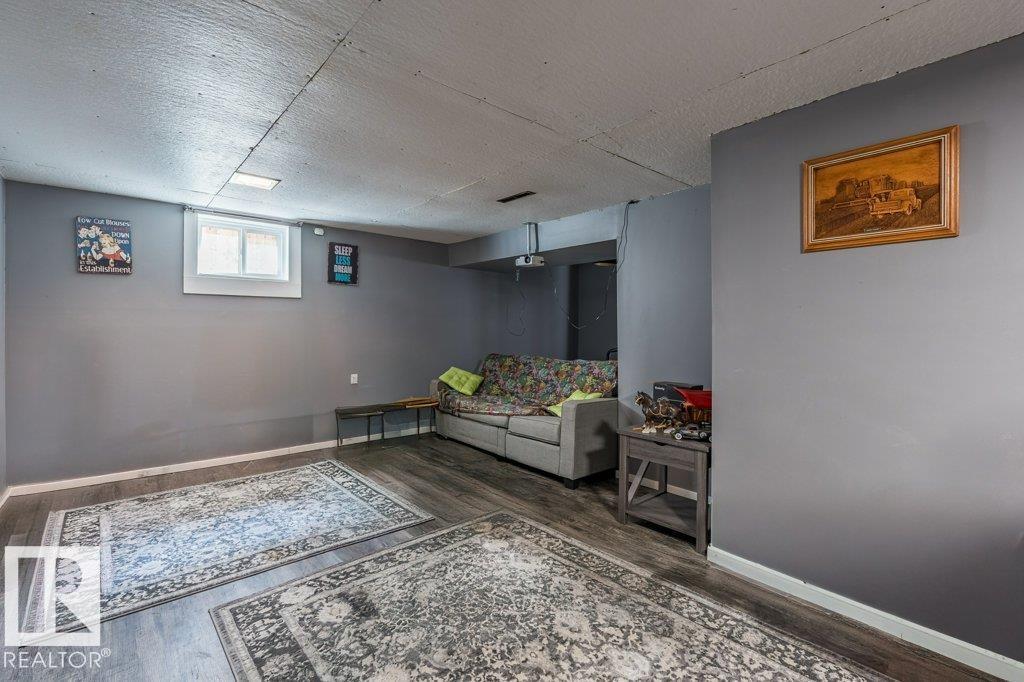 4012 55 St Property Photo 28