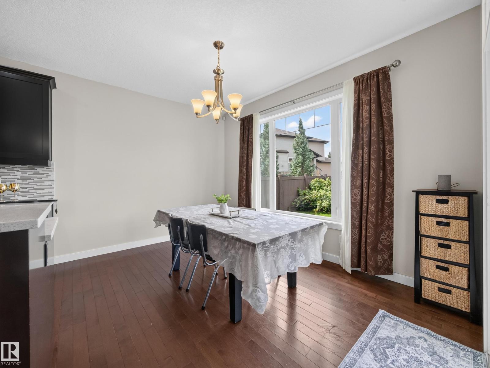 5718 42 St Property Photo 11