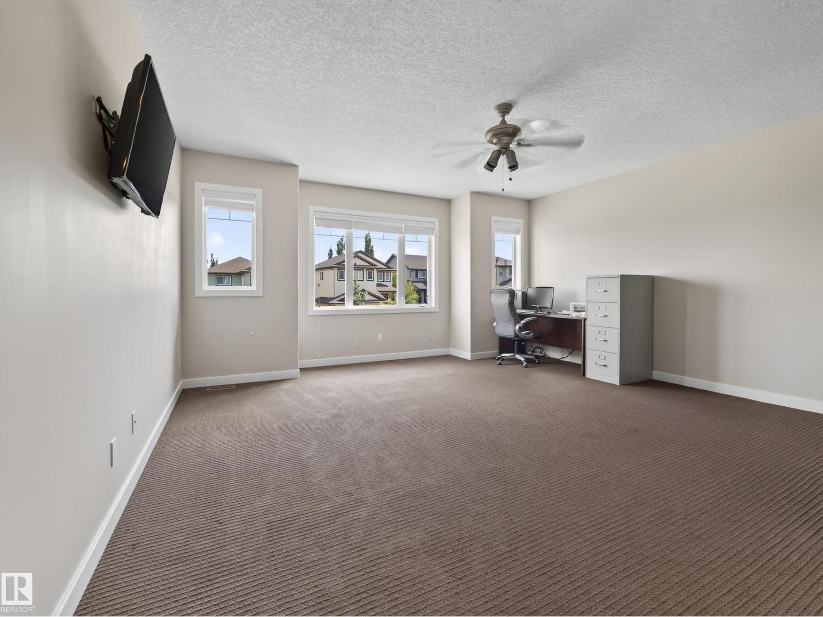 5718 42 St Property Photo 18