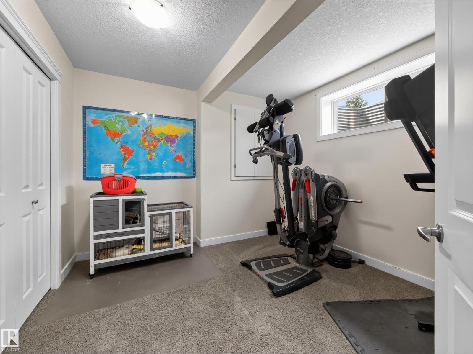 5718 42 St Property Photo 33
