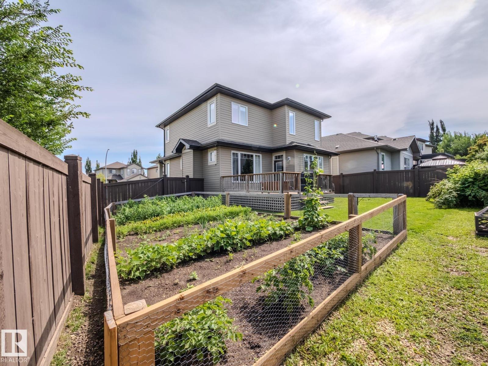 5718 42 St Property Photo 42