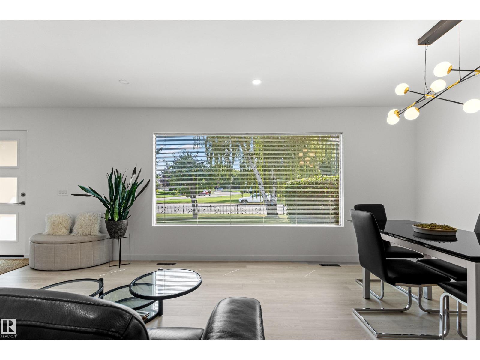 4704 106a Av Nw Property Photo 18