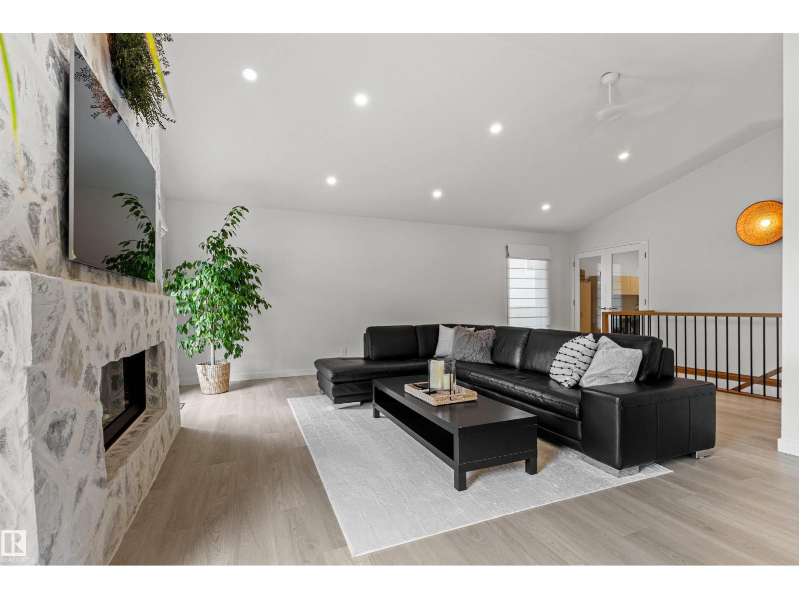4704 106a Av Nw Property Photo 24