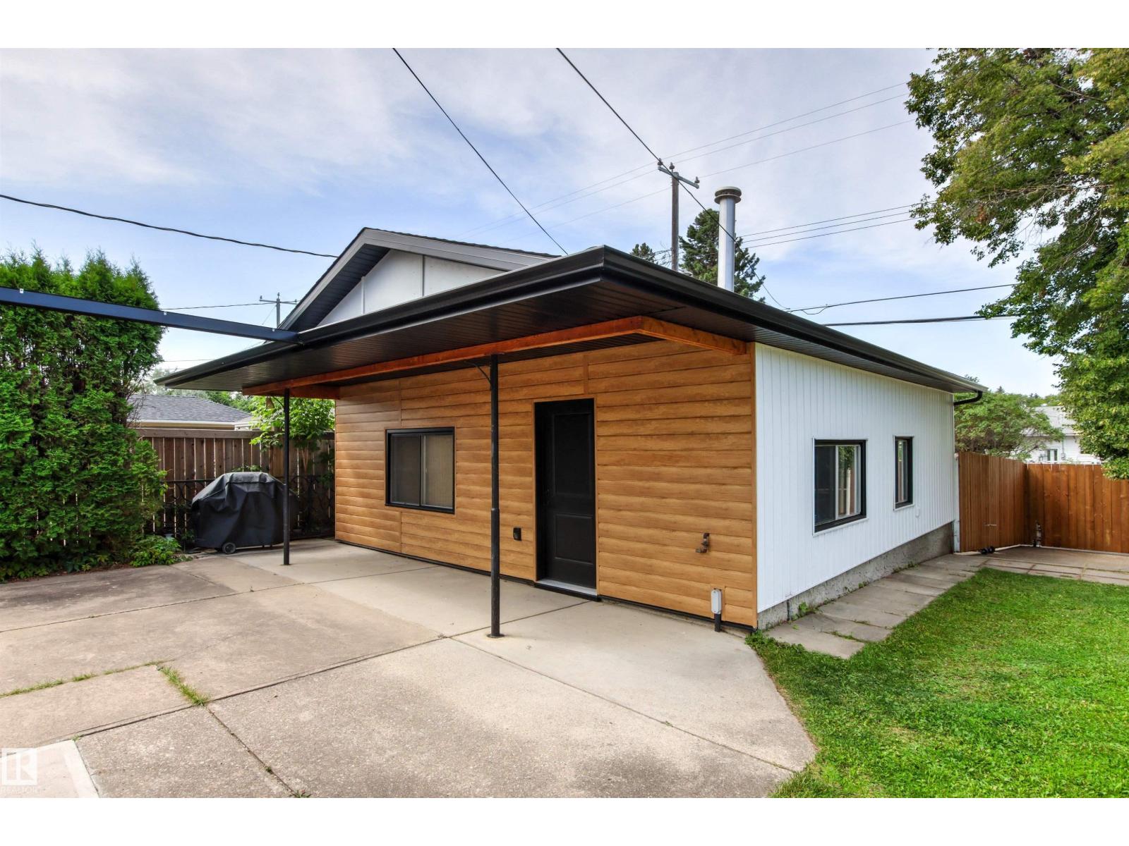 4704 106a Av Nw Property Photo 54