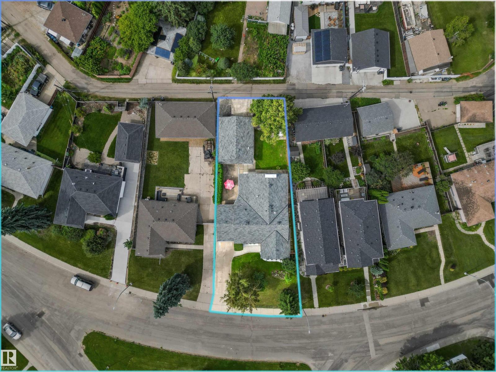 4704 106a Av Nw Property Photo 68